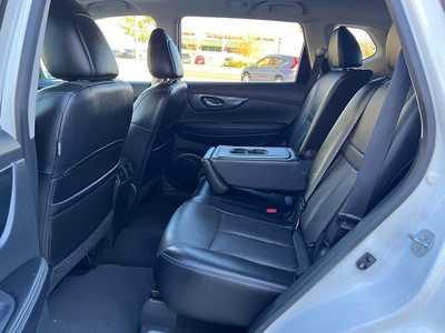 2016 Nissan Rogue, $10900. Photo 10