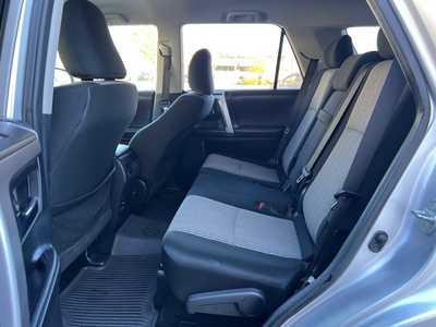 2018 Toyota 4Runner, $25900. Photo 9