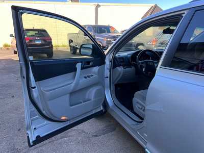 2013 Toyota Highlander, $12800. Photo 12