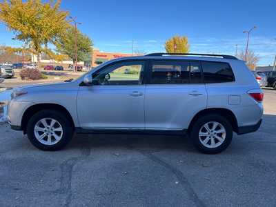 2013 Toyota Highlander, $12800. Photo 4