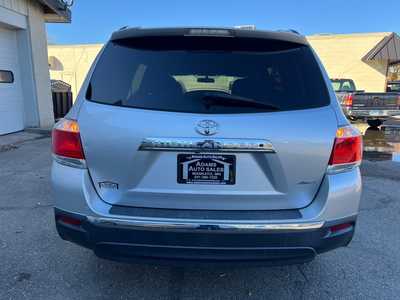 2013 Toyota Highlander, $12800. Photo 5