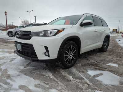 2018 Toyota Highlander, $24900. Photo 7