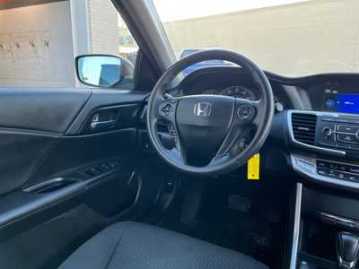 2015 Honda Accord, $10700. Photo 12
