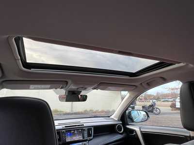 2017 Toyota RAV4, $20900. Photo 11