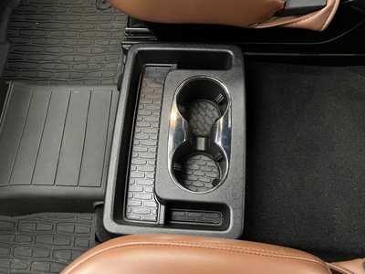 2021 Lincoln Aviator, $38900. Photo 12