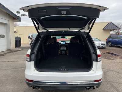 2021 Lincoln Aviator, $38900. Photo 7