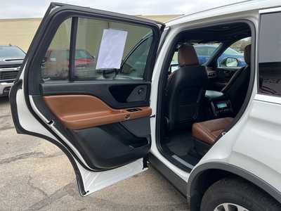 2021 Lincoln Aviator, $38900. Photo 9