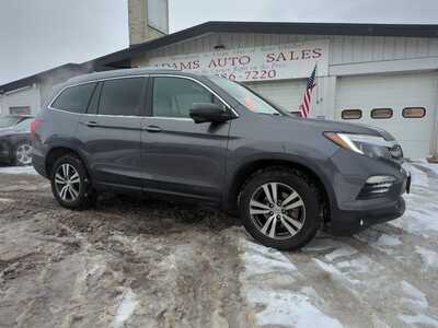 2017 Honda Pilot, $20700. Photo 4