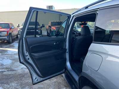 2019 Honda Passport, $18900. Photo 11