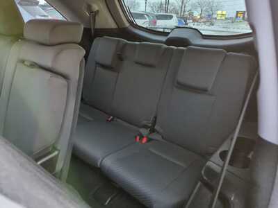 2017 Toyota Highlander, $16700. Photo 10