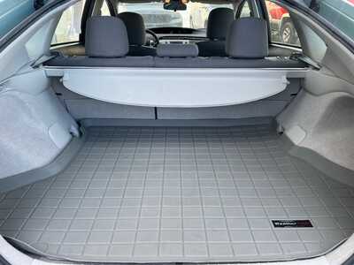 2014 Toyota Prius, $9900. Photo 9