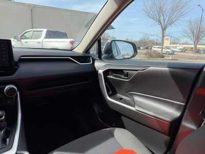 2021 Toyota RAV4, $24500. Photo 11