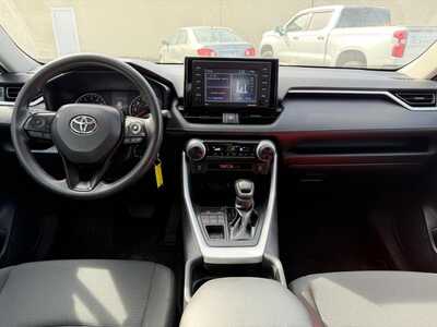 2021 Toyota RAV4, $24500. Photo 12