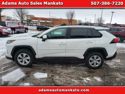 2021 Toyota RAV4, $24500. Photo 1