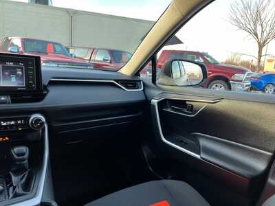 2020 Toyota RAV4, $22900. Photo 12