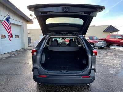 2020 Toyota RAV4, $22900. Photo 8