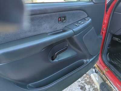 2001 Chevrolet Silverado 1500, $5500. Photo 9
