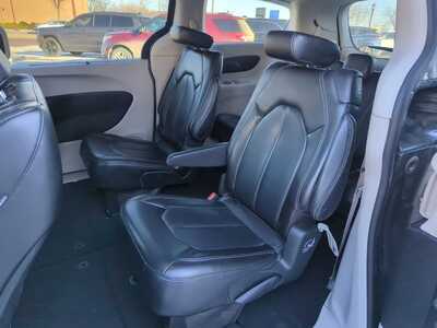 2023 Chrysler Pacifica, $24500. Photo 10