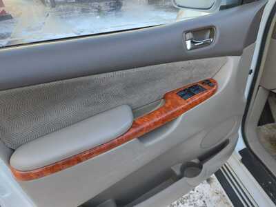 2006 Toyota Sienna, $3600. Photo 9