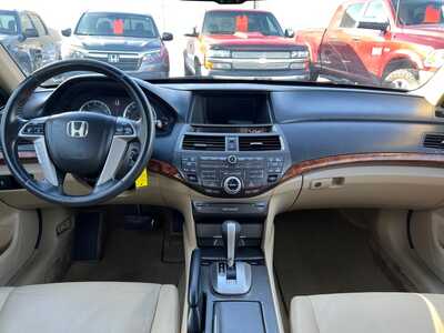 2011 Honda Accord, $10900. Photo 10