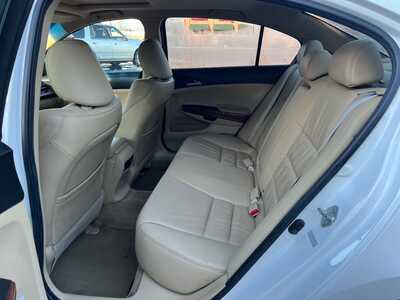 2011 Honda Accord, $10900. Photo 7