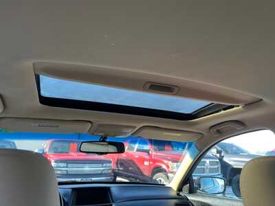 2011 Honda Accord, $10900. Photo 8