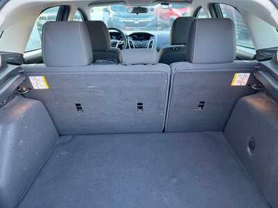 2012 Ford Focus, $5500. Photo 8