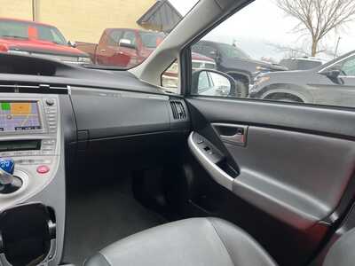 2013 Toyota Prius, $10900. Photo 12