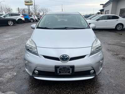 2013 Toyota Prius, $10900. Photo 3
