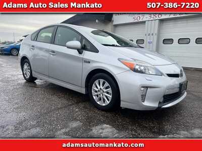 2013 Toyota Prius, $10900. Photo 1