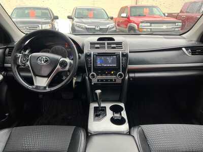 2014 Toyota Camry, $12500. Photo 10