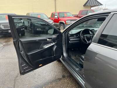2014 Toyota Camry, $12500. Photo 12