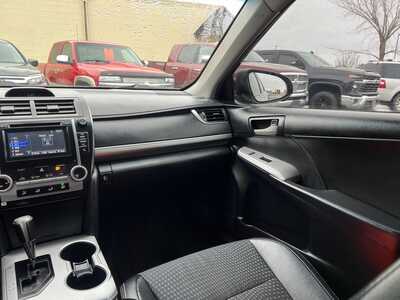 2014 Toyota Camry, $12500. Photo 9