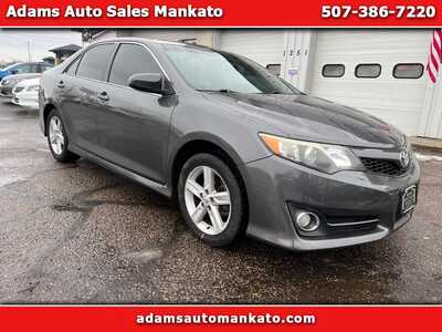 2014 Toyota Camry, $12500. Photo 1