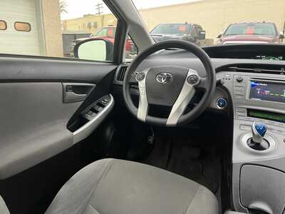 2012 Toyota Prius, $10900. Photo 12
