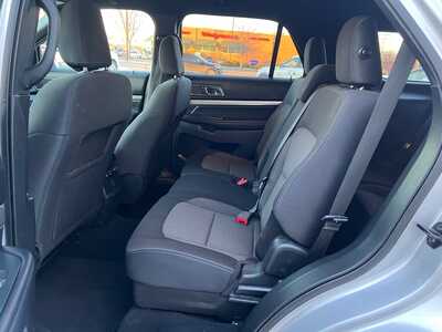 2019 Ford Explorer, $14900. Photo 12