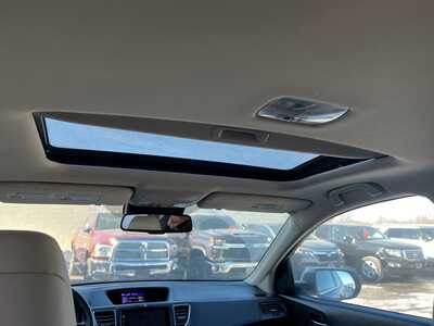 2015 Honda CR-V, $14700. Photo 11