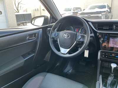 2018 Toyota Corolla, $11900. Photo 11