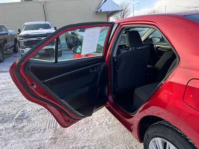 2018 Toyota Corolla, $11900. Photo 7