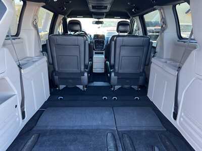 2016 Dodge Caravan, Grand, $9950. Photo 7