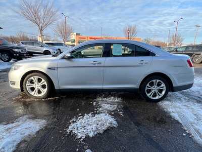 2015 Ford Taurus, $9950. Photo 5