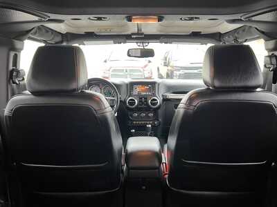 2017 Jeep Wrangler Unlimited, $16900. Photo 10