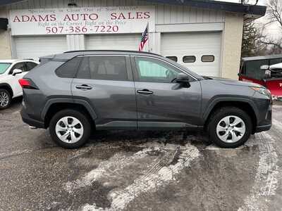 2019 Toyota RAV4, $22600. Photo 2