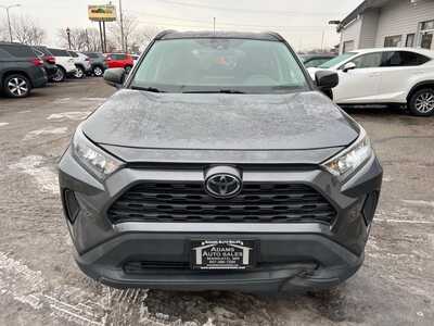 2019 Toyota RAV4, $22600. Photo 3