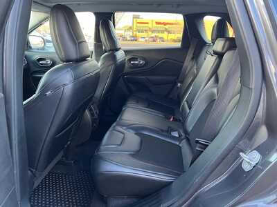 2020 Jeep Cherokee, $18900. Photo 12