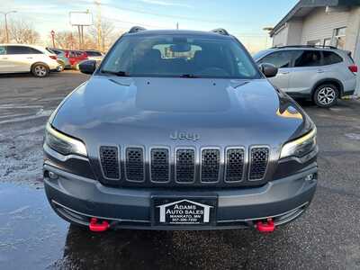 2020 Jeep Cherokee, $18900. Photo 3