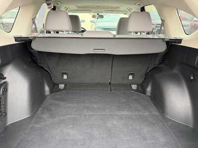 2016 Honda CR-V, $13900. Photo 8