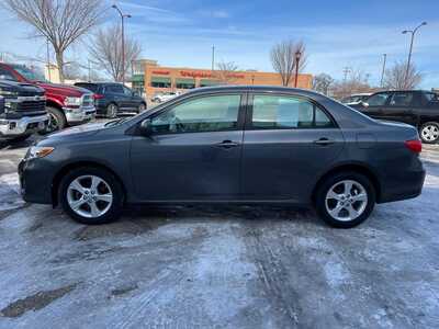 2011 Toyota Corolla, $9900. Photo 5