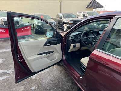 2014 Honda Accord, $12700. Photo 12