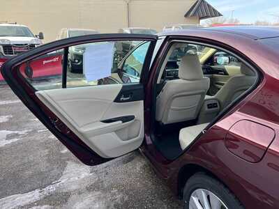 2014 Honda Accord, $12700. Photo 6